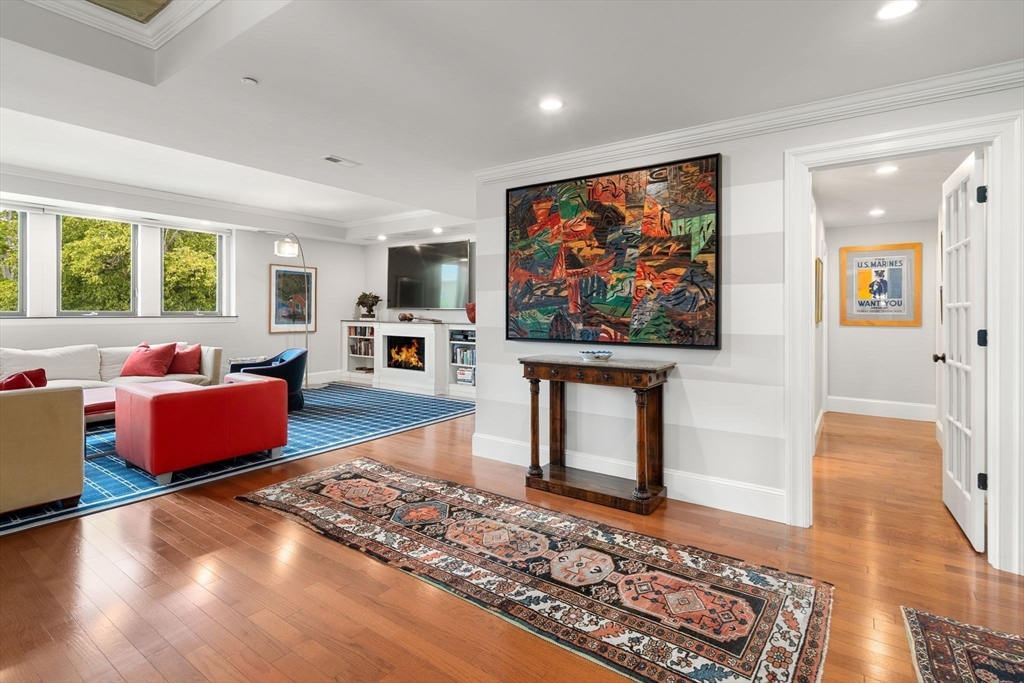 134 Mount Auburn St 7