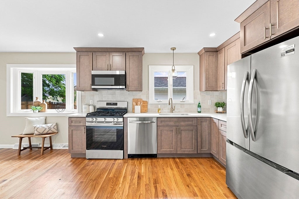 60 Sable Ave, Dartmouth, MA, 60 Sable Ave, Dartmouth, MA Photo #6