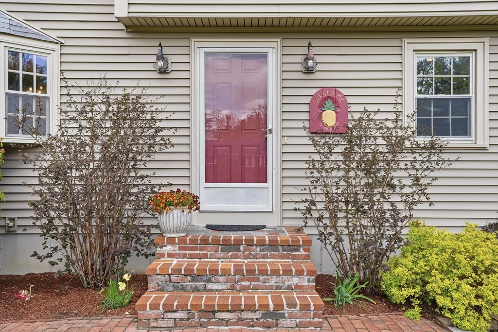10 Amy Ln, Plymouth, MA, 10 Amy Ln, Plymouth, MA Photo #3