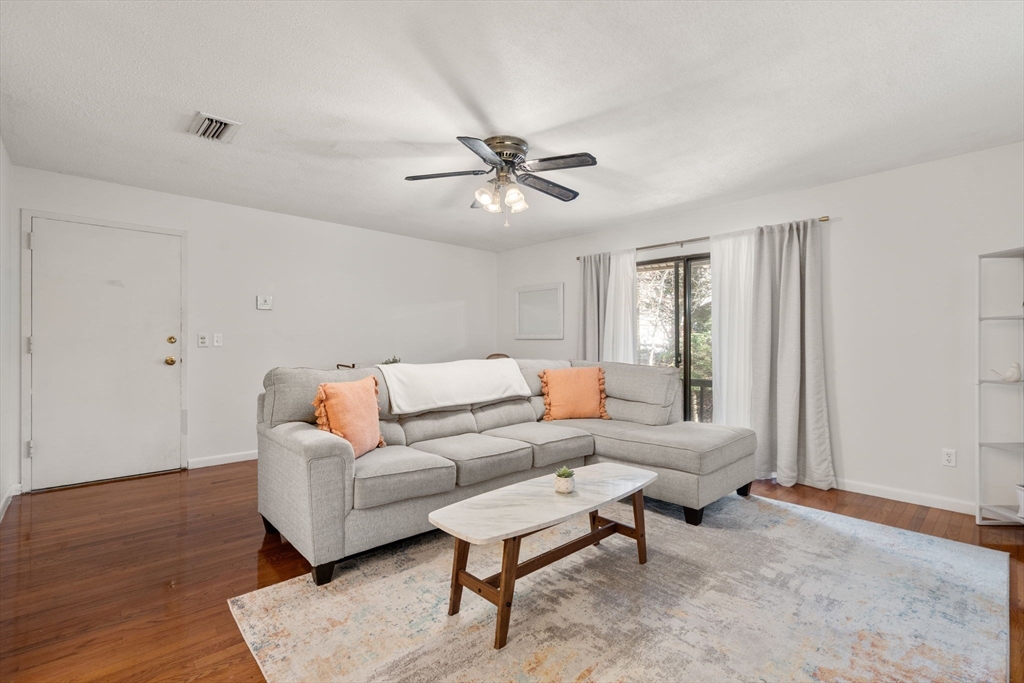 24 Thayer Pond Dr unit 16