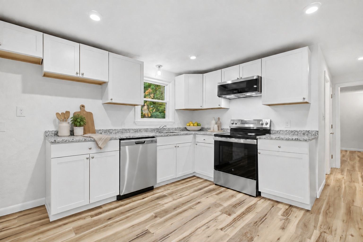 245 Nashua Rd