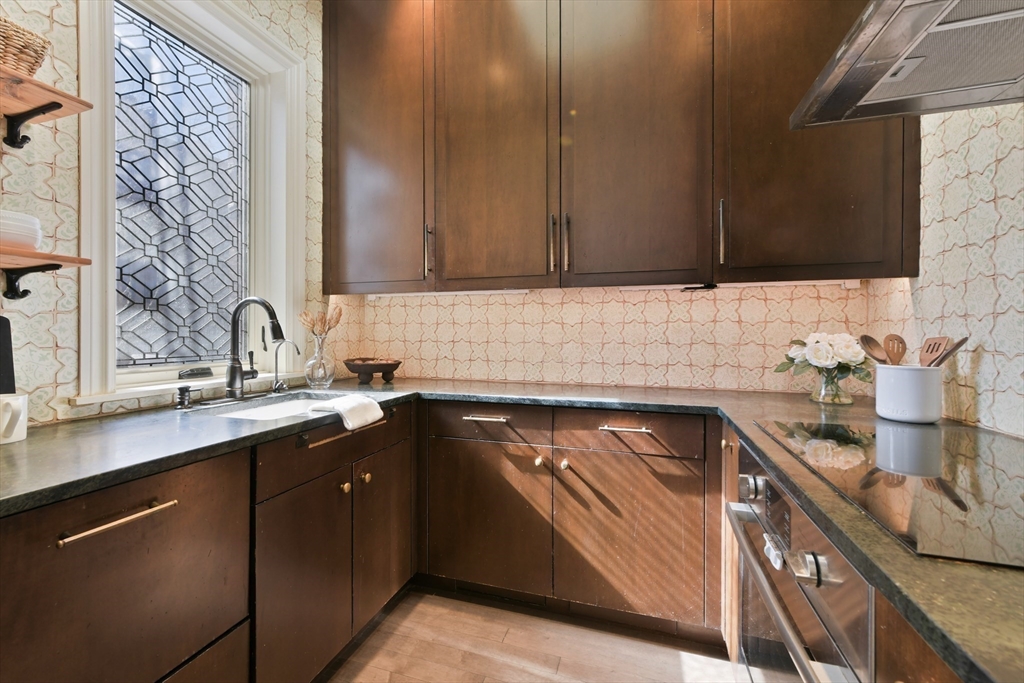 363 Marlborough St 3