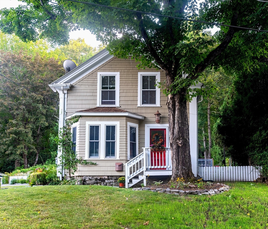 39 Sunnyside Ave