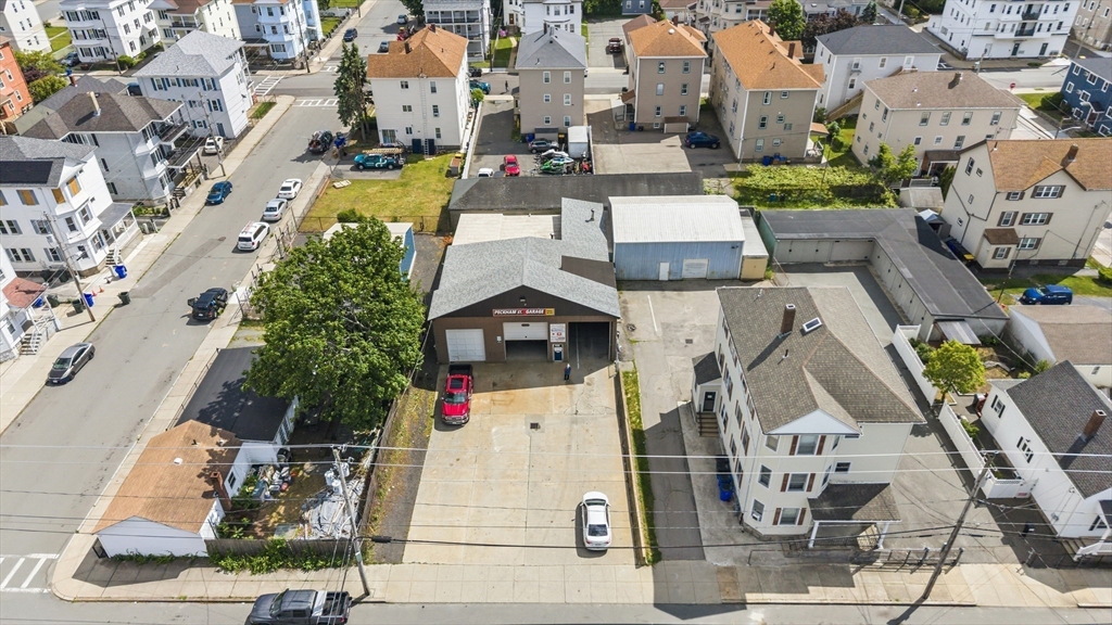 213 Peckham St