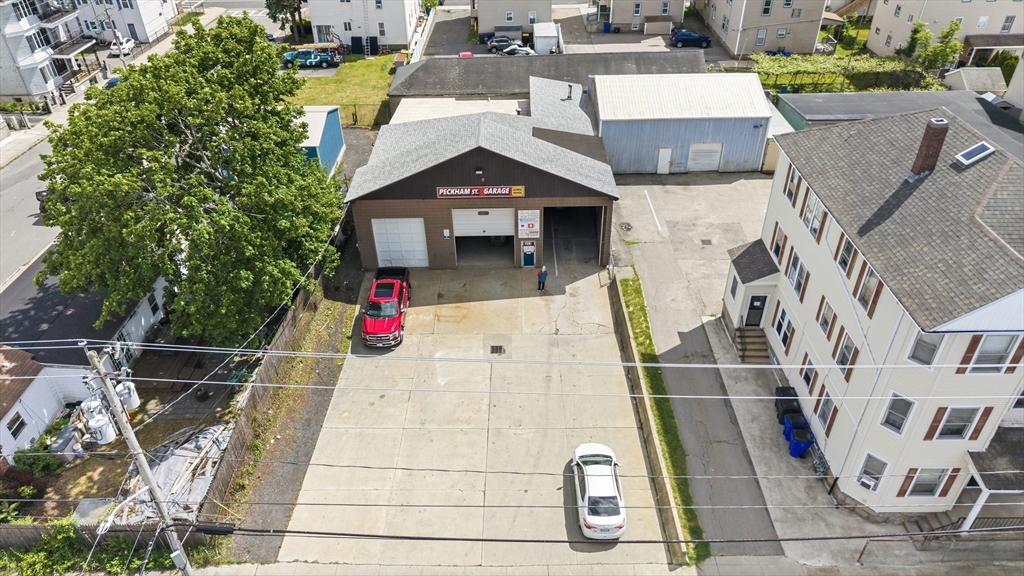 213 Peckham St