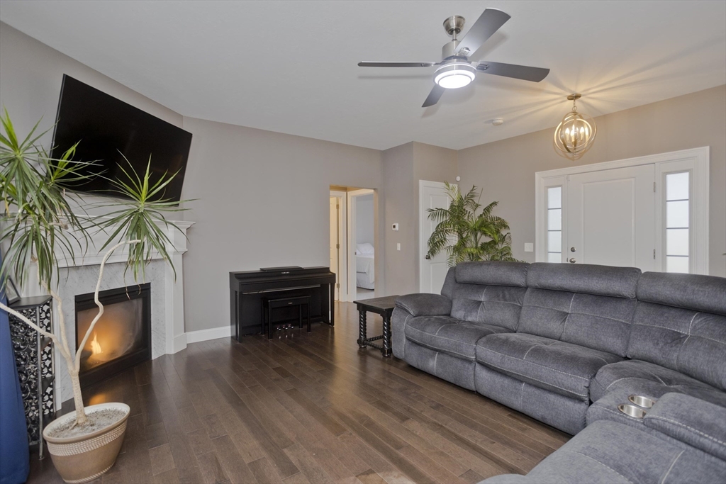 14 Ralph Cir
