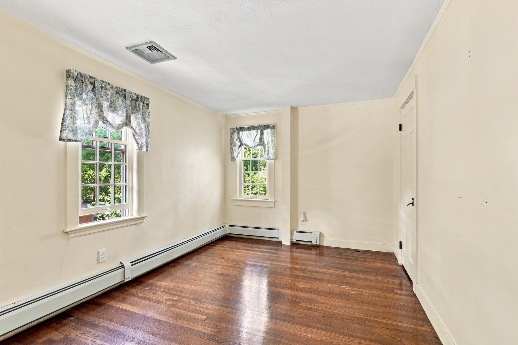 85 High St, Winchester, MA Photo #28