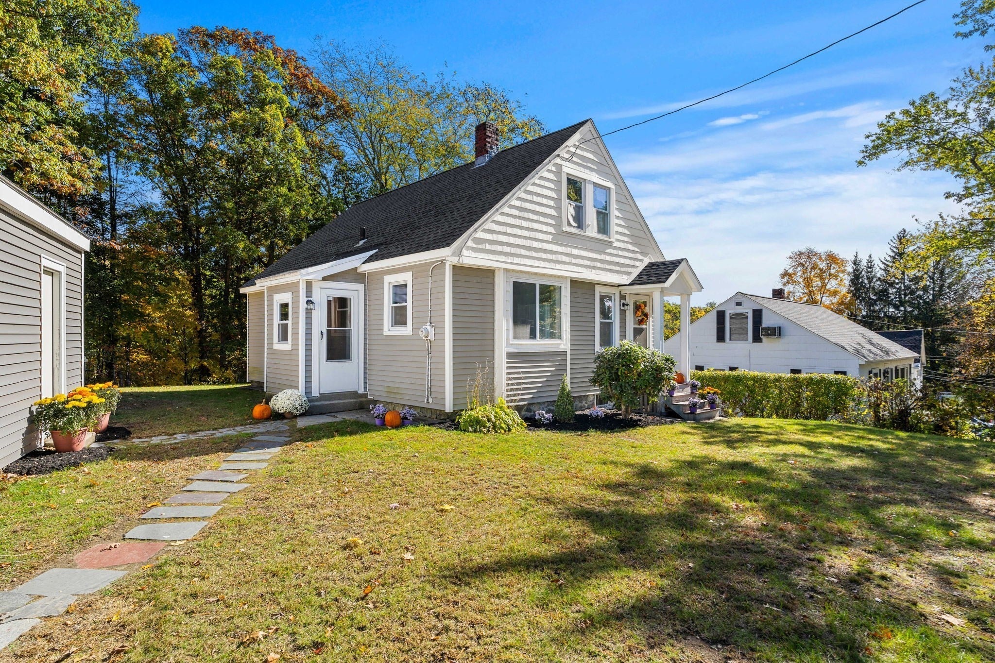 97 Pinckney St, Dracut, MA, 97 Pinckney St, Dracut, MA Photo #3
