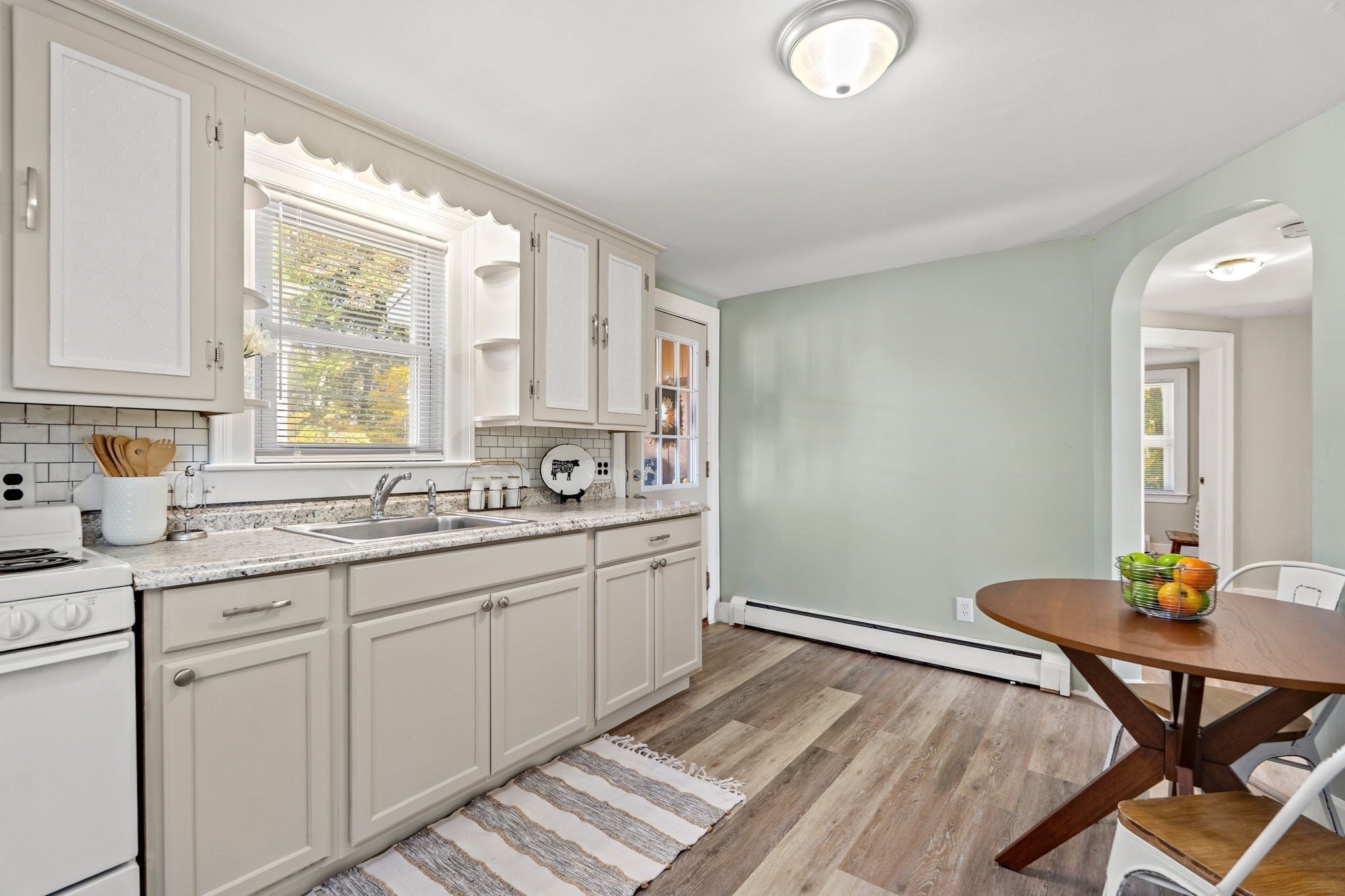 97 Pinckney St, Dracut, MA, 97 Pinckney St, Dracut, MA Photo #9