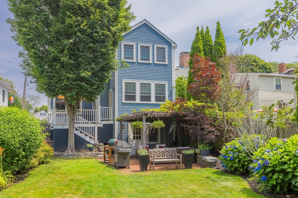 7 Waldron Ct