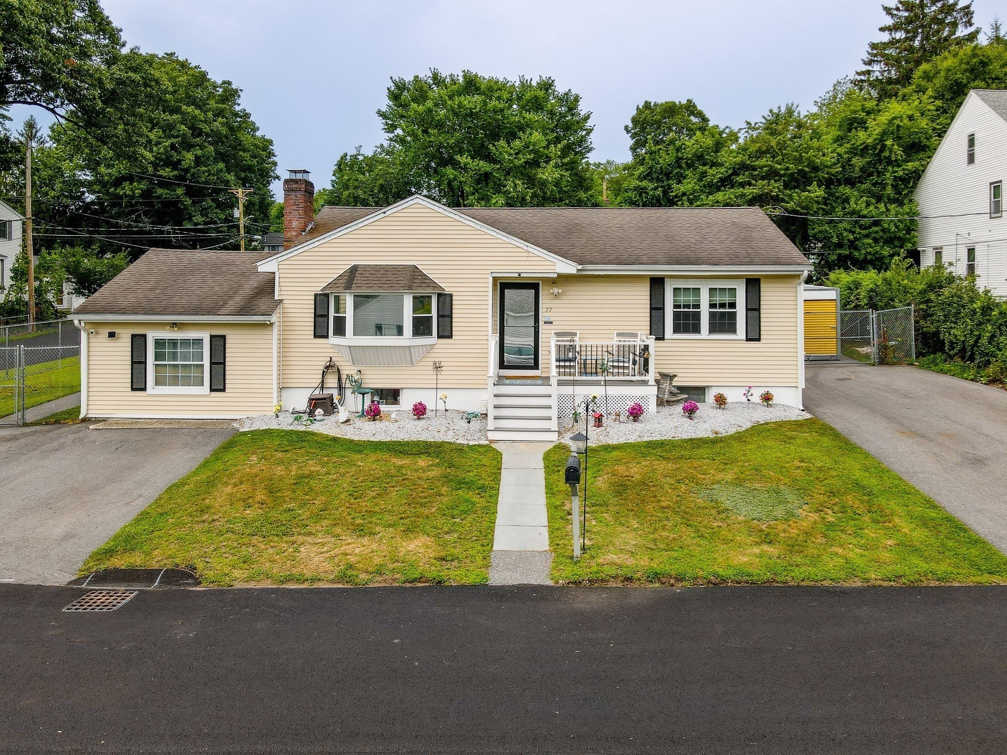 77 Valley Road