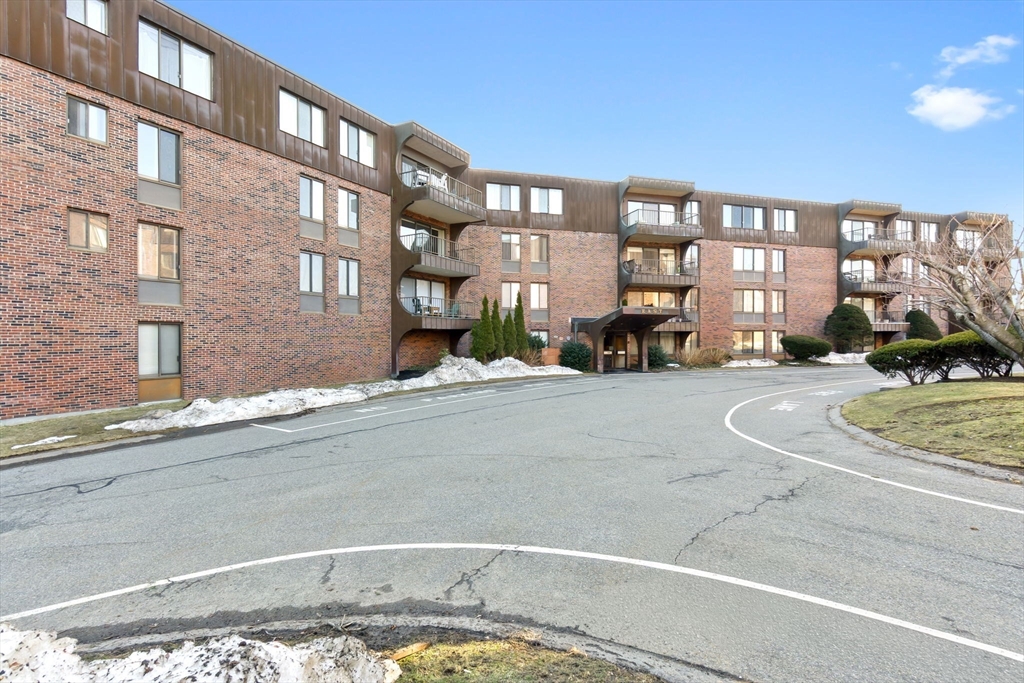 1008 Paradise Road 1M