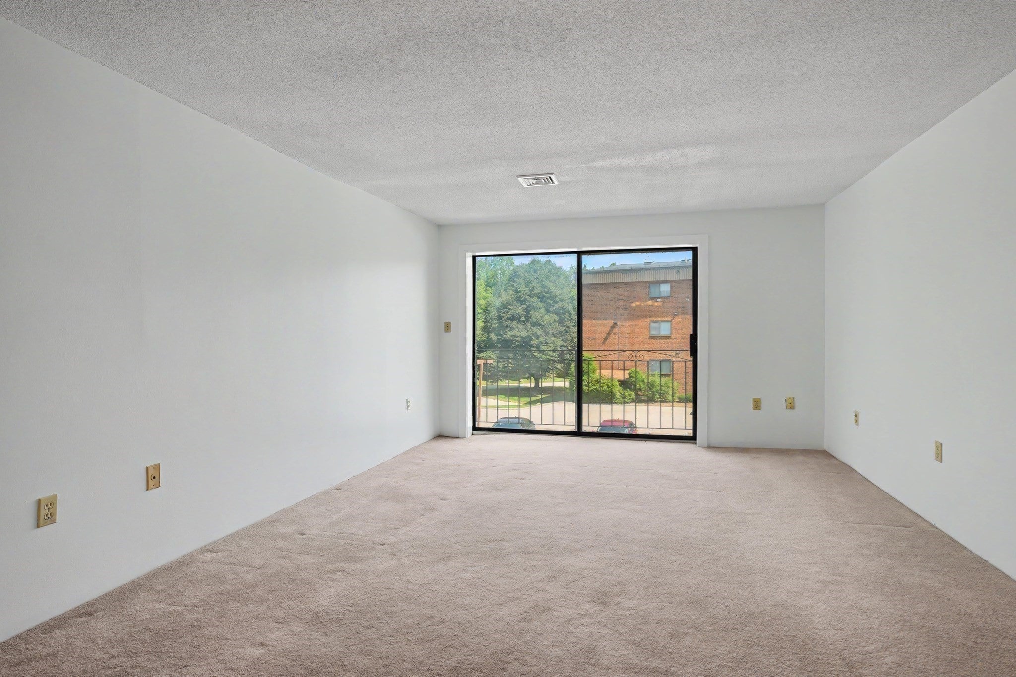 181 Littleton Rd #211, Chelmsford, MA, 181 Littleton Rd #211, Chelmsford, MA Photo #11