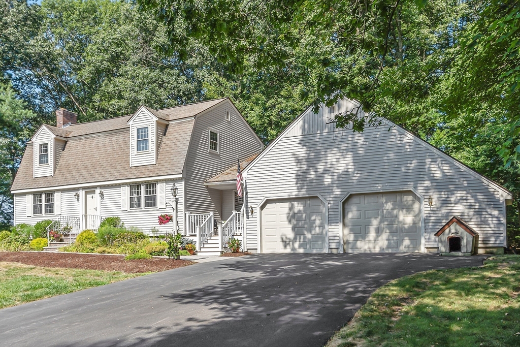 9 Autumn Ln