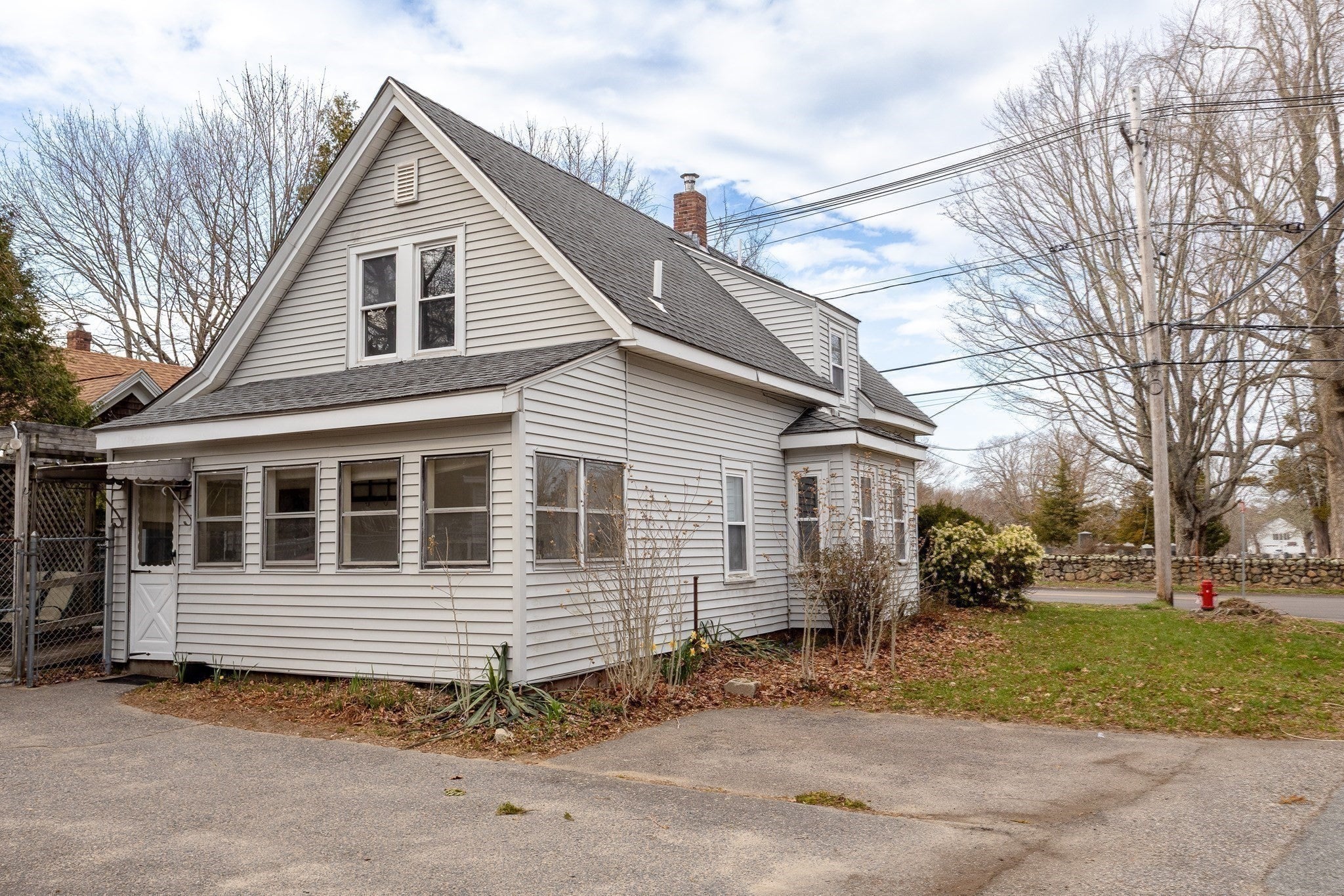 958 Centre St, Middleboro MA 02346