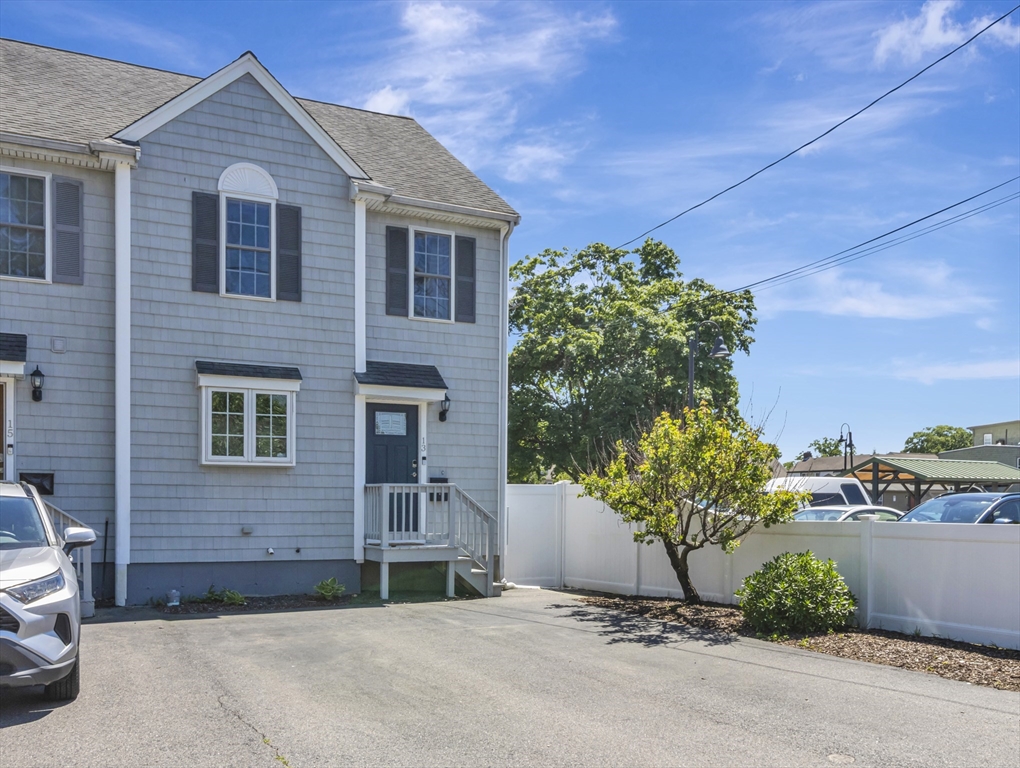 13 Shawmut Ave 13
