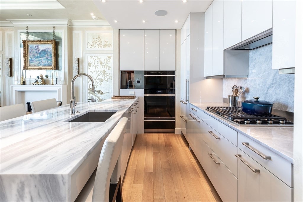 1 Dalton St #3902, Boston, MA, 1 Dalton St #3902, Boston, MA Photo #5