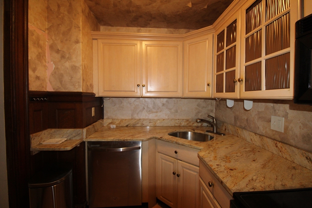 16 Balmoral Street 307