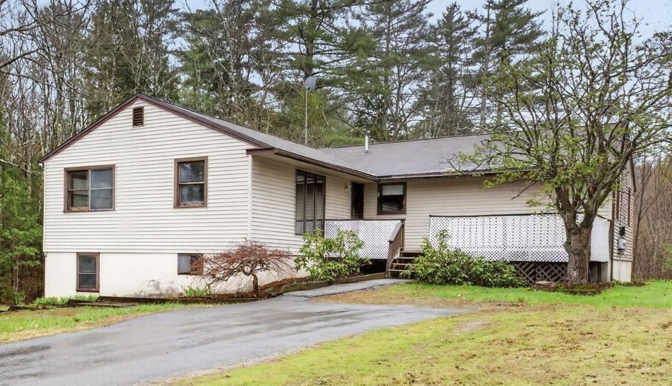 Photo: 414 Fremont Rd, Chester, NH Photo: 414 Fremont Rd, Chester, NH