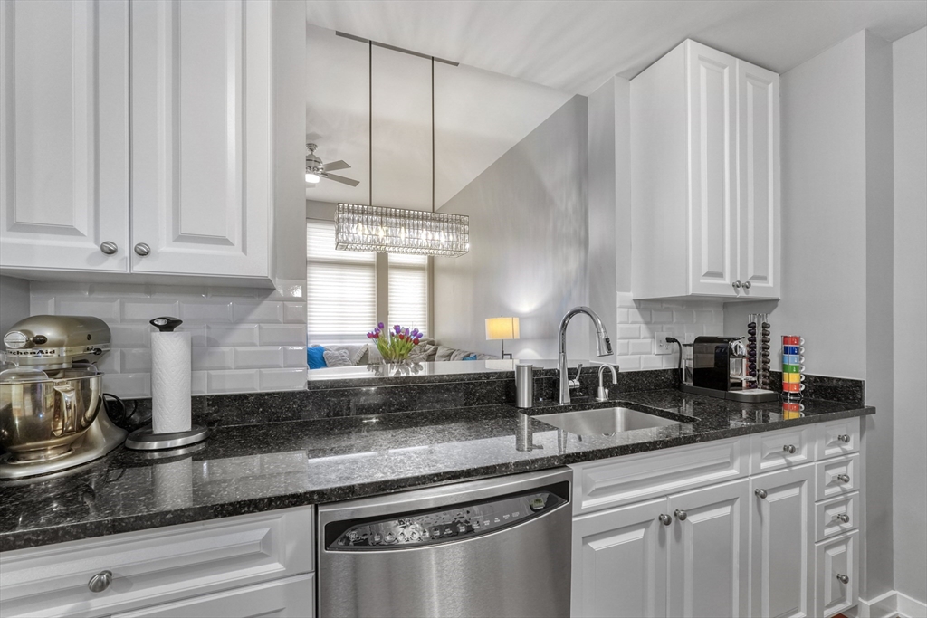 2 Rollins Street D603