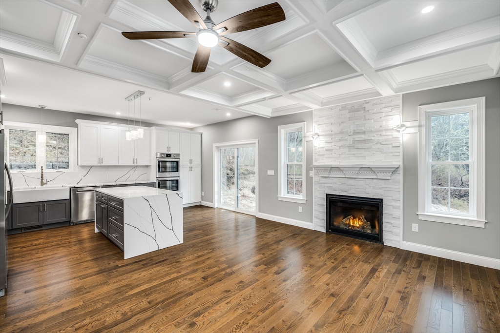 50 Wayside Ln