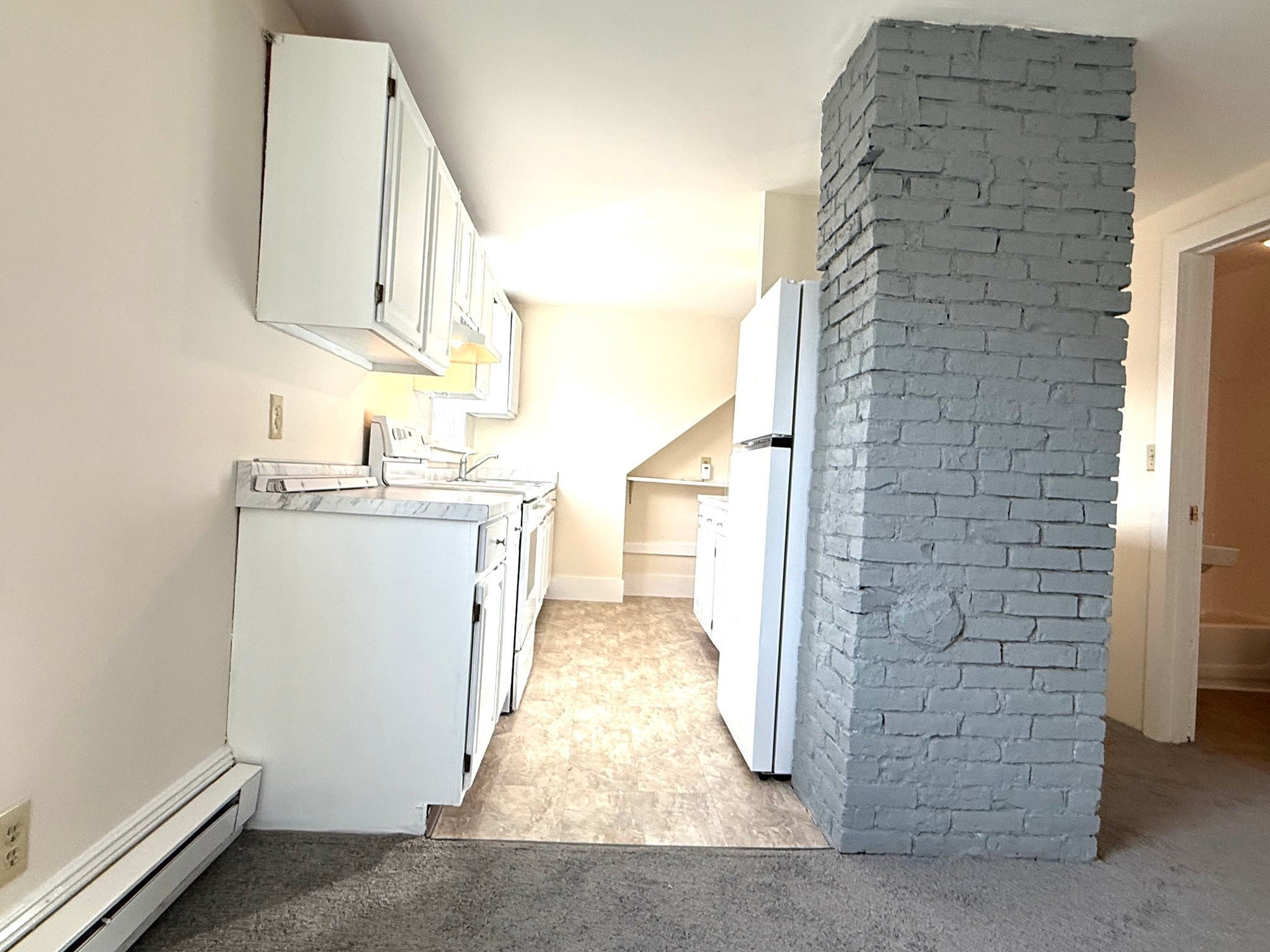 Photo 4 Photo 4