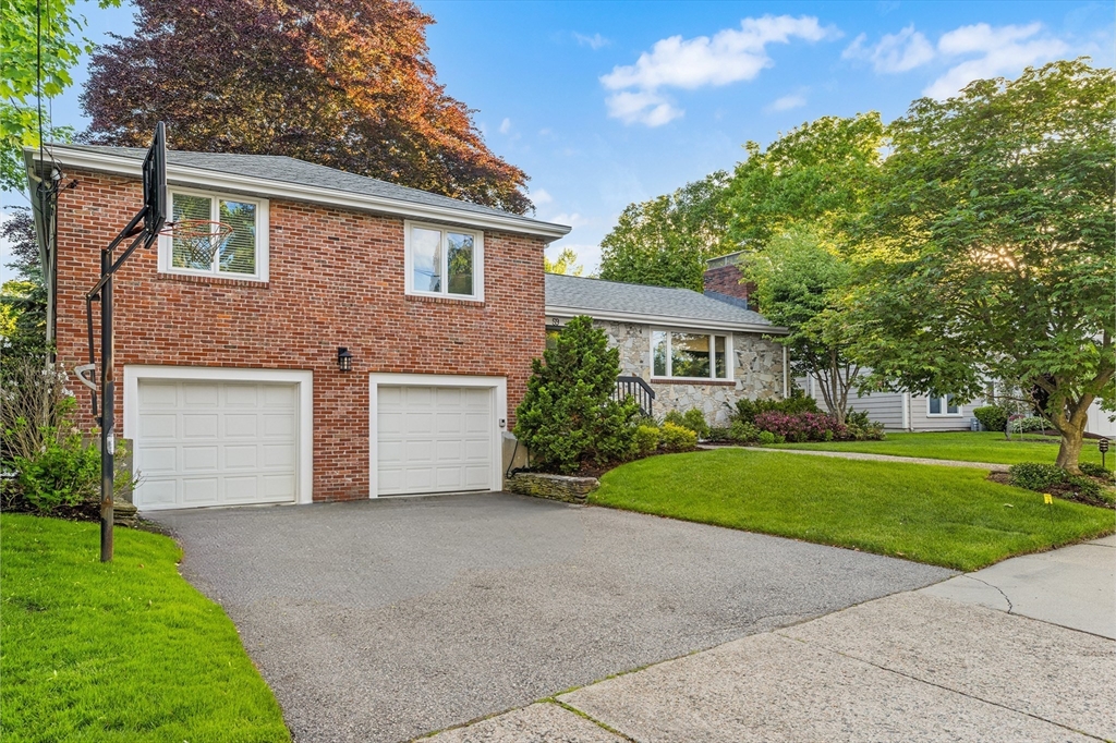 59 Deborah Rd