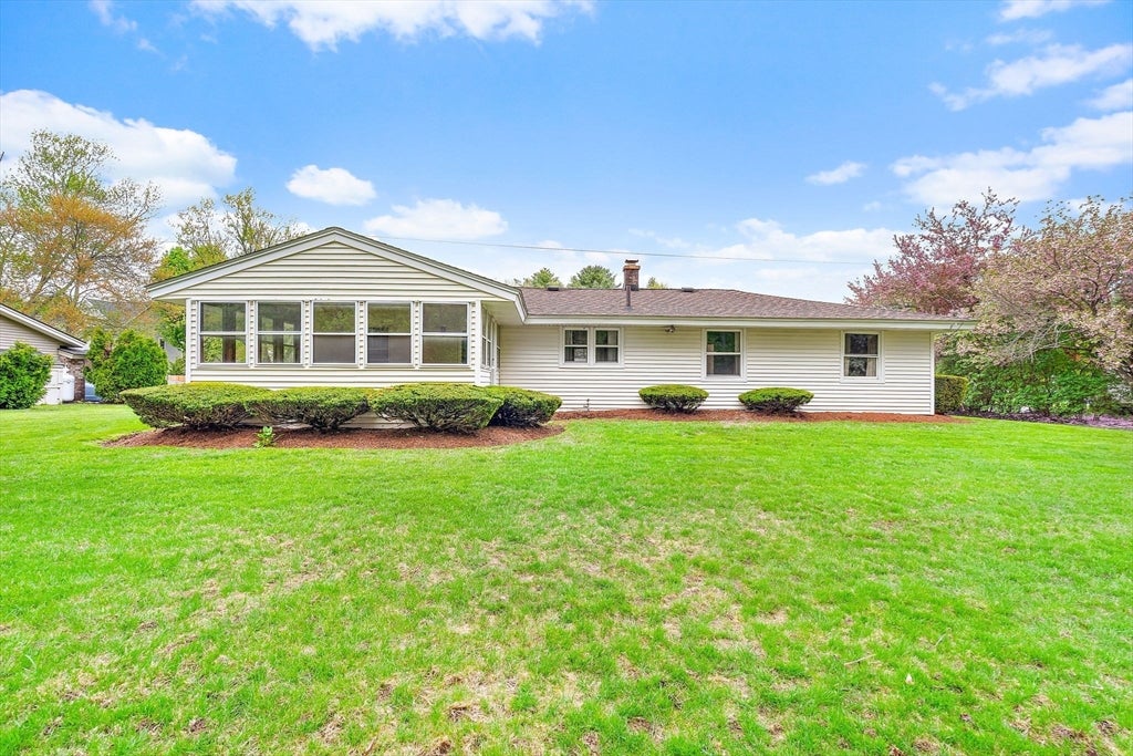 29 Temi Rd, Hudson, MA Photo #2