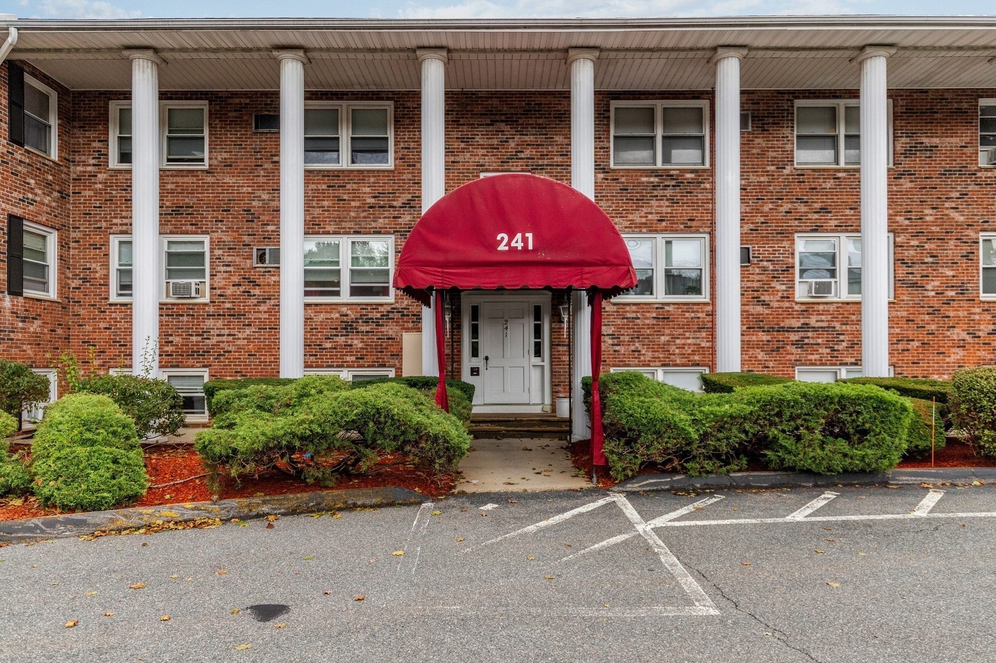 241 Main St #C7, Reading, MA, 241 Main St #C7, Reading, MA Photo #3