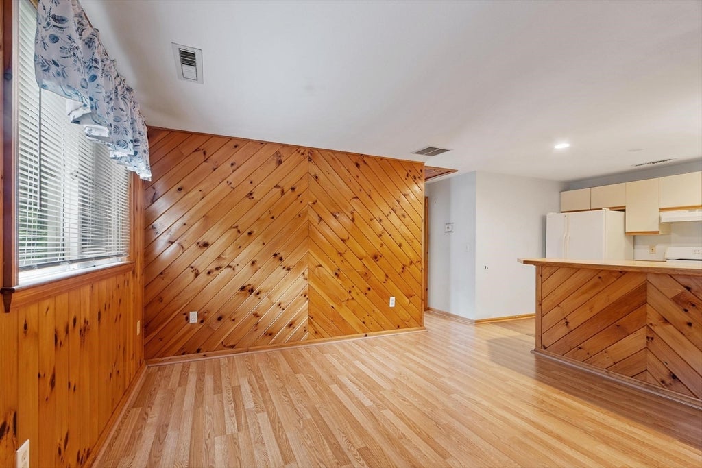 170 Townsend Ave, Lowell, MA, 170 Townsend Ave, Lowell, MA Photo #27