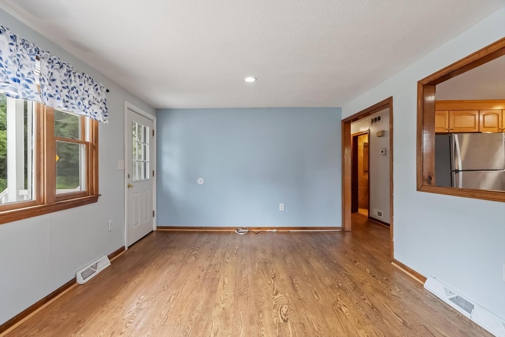 170 Townsend Ave, Lowell, MA, 170 Townsend Ave, Lowell, MA Photo #5