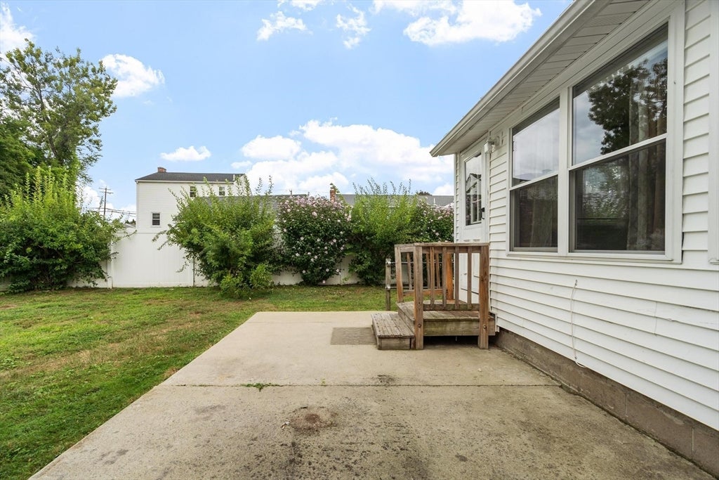 170 Townsend Ave, Lowell, MA, 170 Townsend Ave, Lowell, MA Photo #36