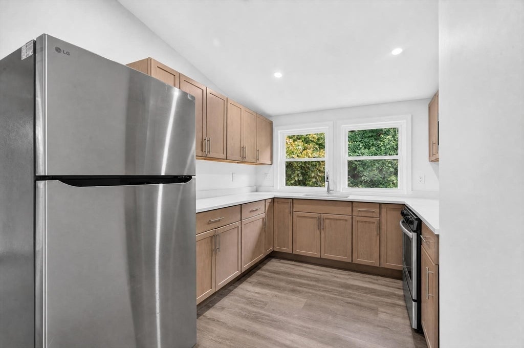 391 Cedar Brook Rd #2, Lynn, MA, 391 Cedar Brook Rd #2, Lynn, MA Photo #1