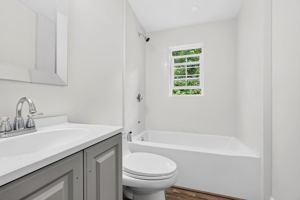 391 Cedar Brook Rd #2, Lynn, MA, 391 Cedar Brook Rd #2, Lynn, MA Photo #11