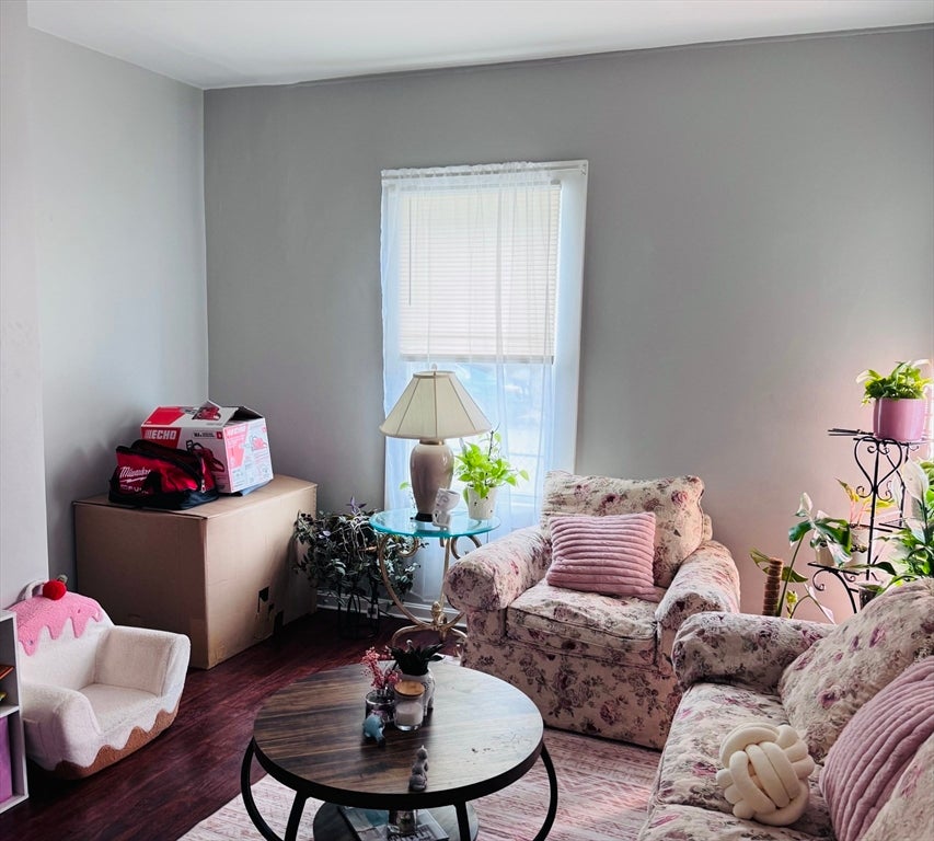 17 Winthrop St, Worcester, MA Photo #6