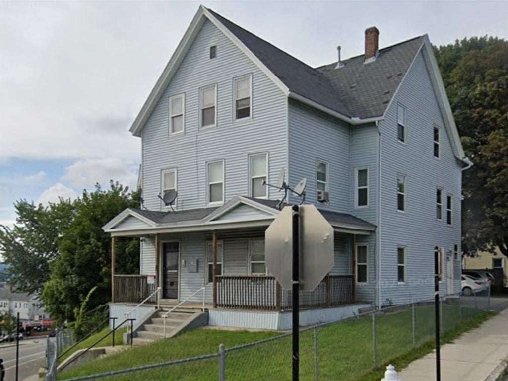 17 Winthrop St, Worcester, MA Photo #5