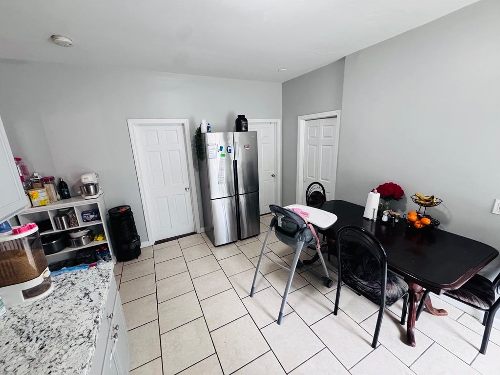 17 Winthrop St, Worcester, MA Photo #8