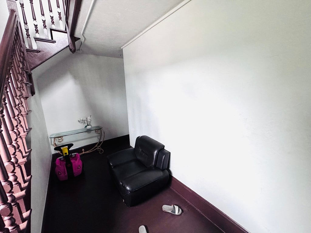 17 Winthrop St, Worcester, MA Photo #18