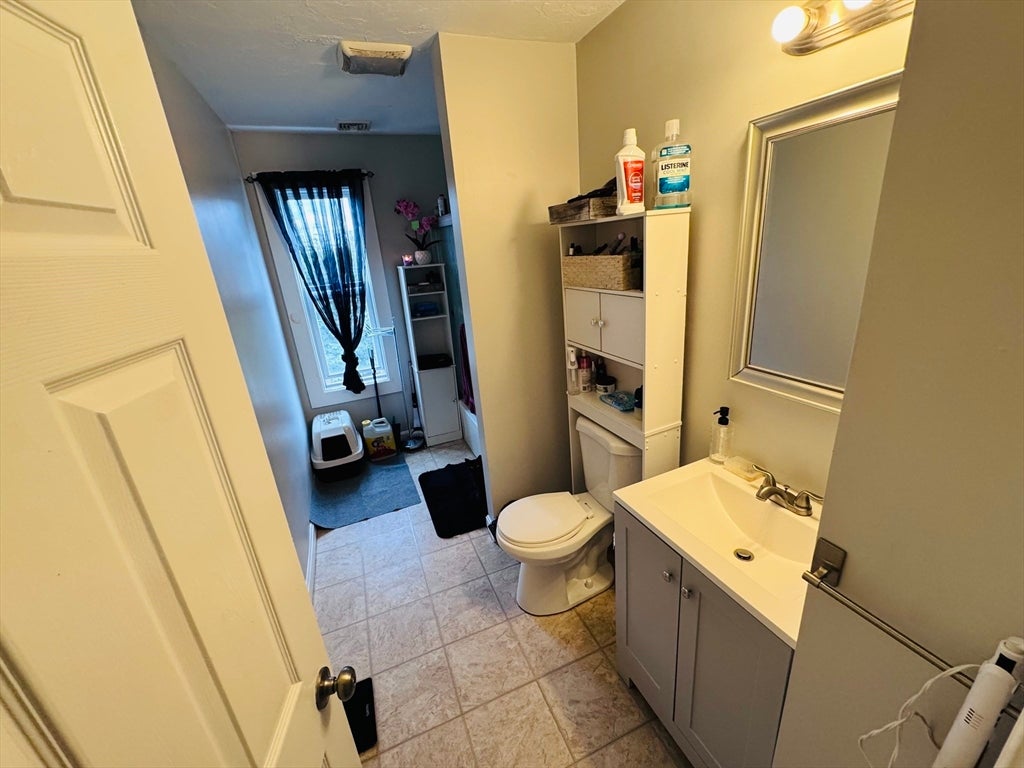 17 Winthrop St, Worcester, MA Photo #30