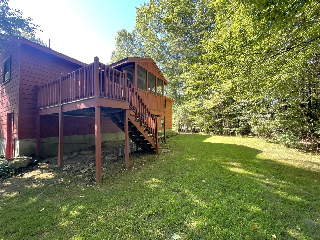 8 Wood Dr