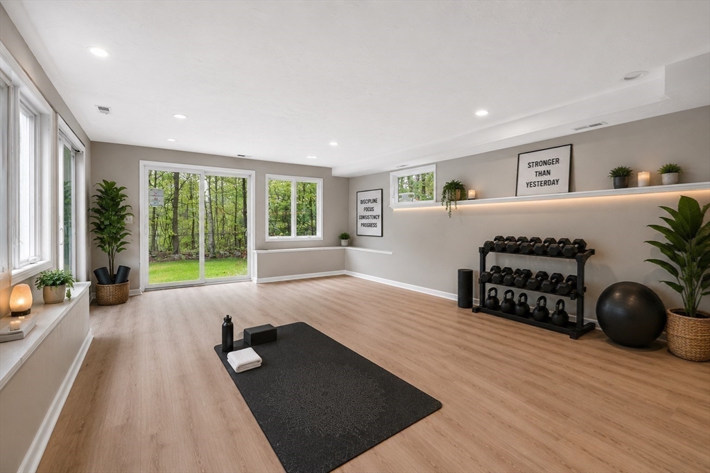 207 Bigelow St, Marlborough, MA Photo #14