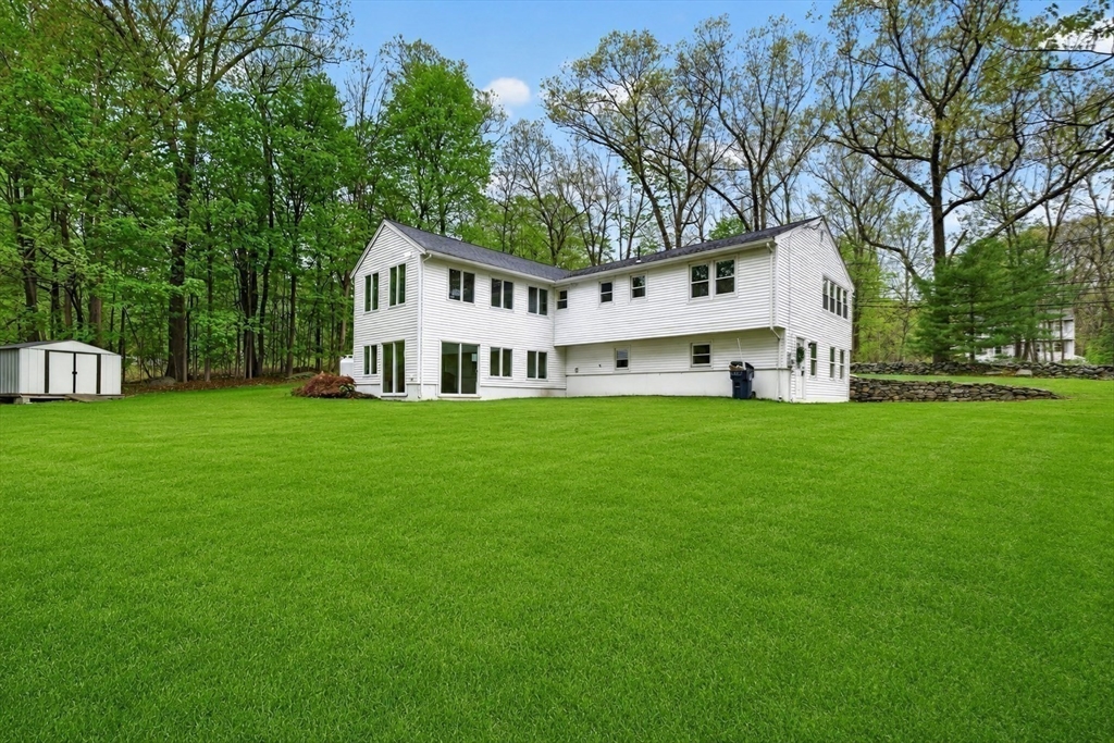 207 Bigelow St, Marlborough, MA Photo #16