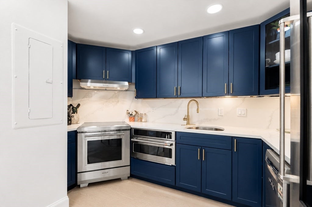 58 Merrimac St 2-5