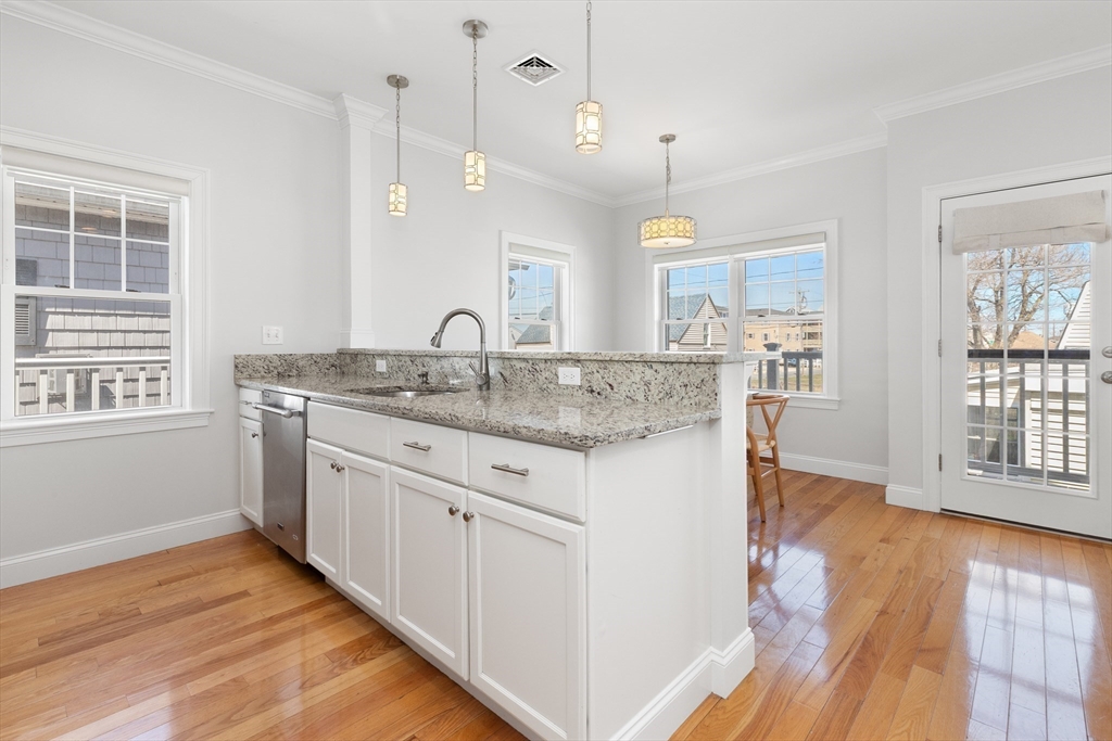 44 Railroad Ave 6