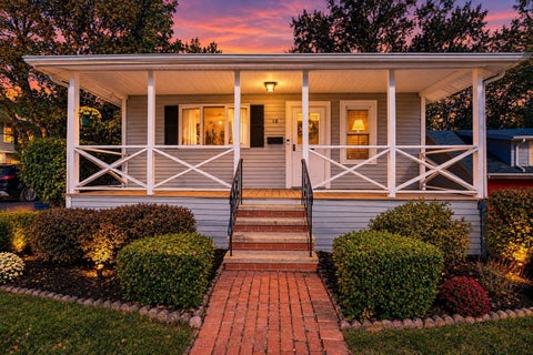 Photo of 18 Lakeside Ave, Weymouth, MA 02189 (MLS # 73588774)