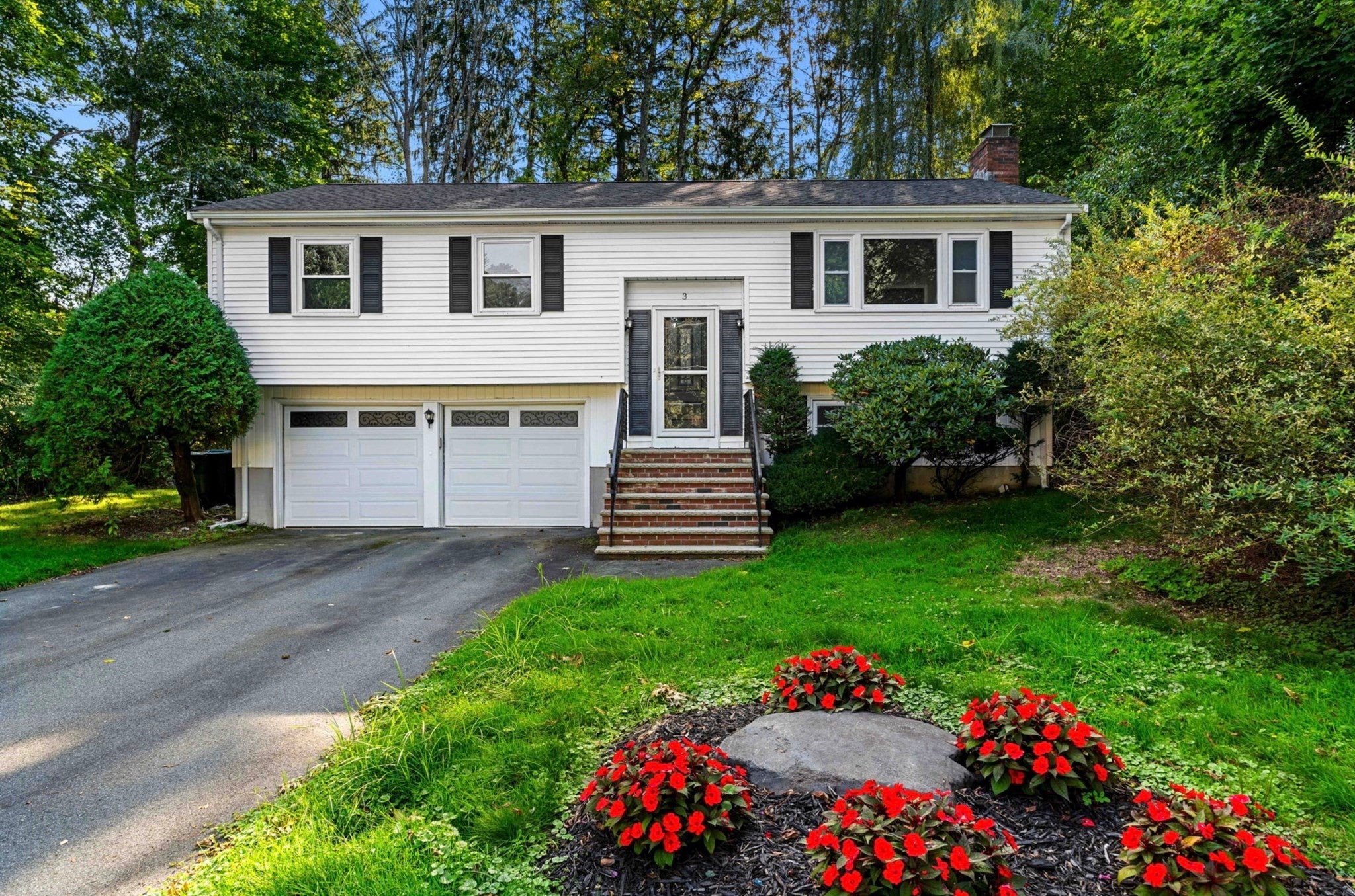 Photo of 3 Bradley Road, Andover, MA
