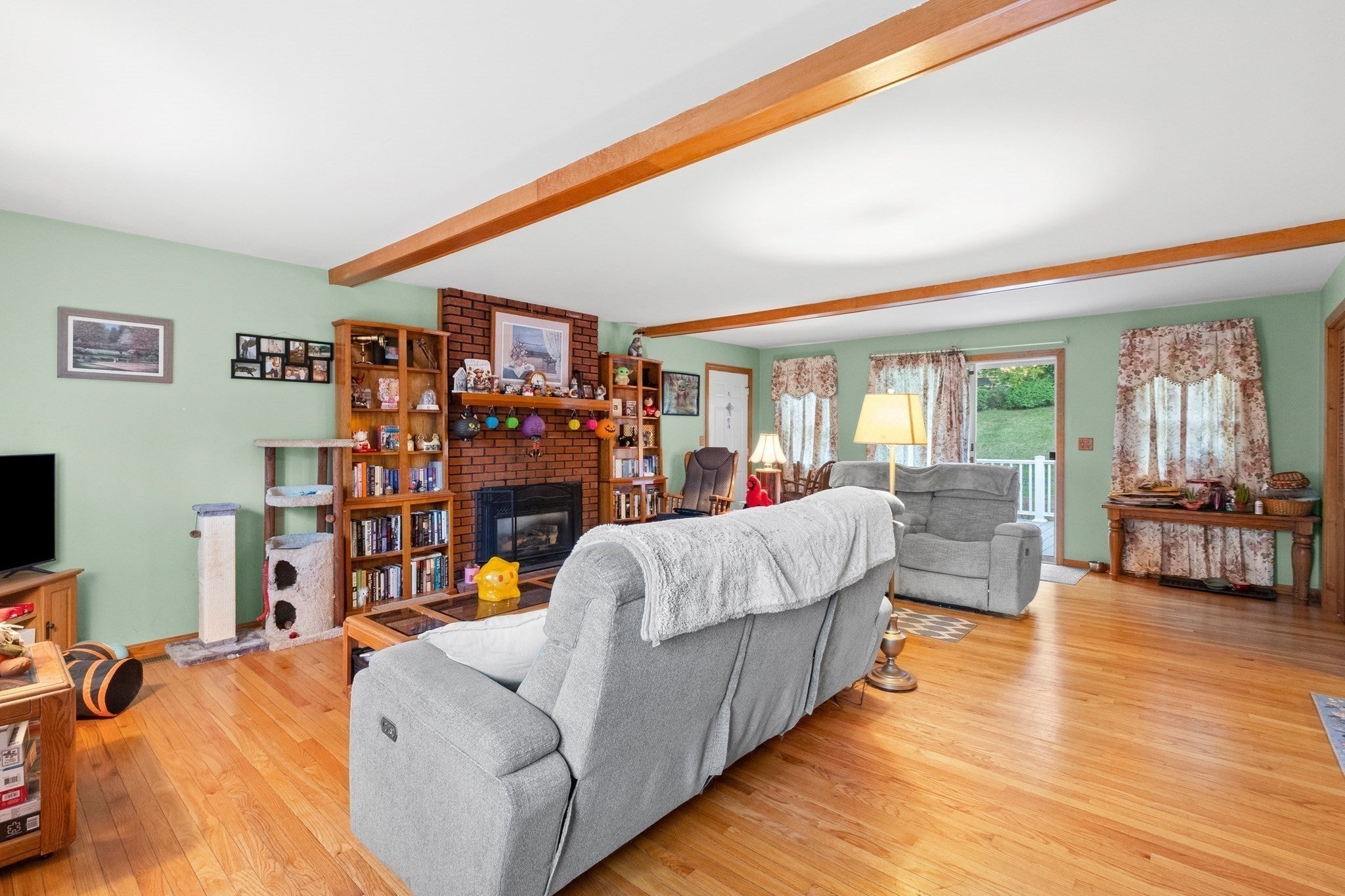 6 Beatrice Rd, Beverly, MA Photo #12