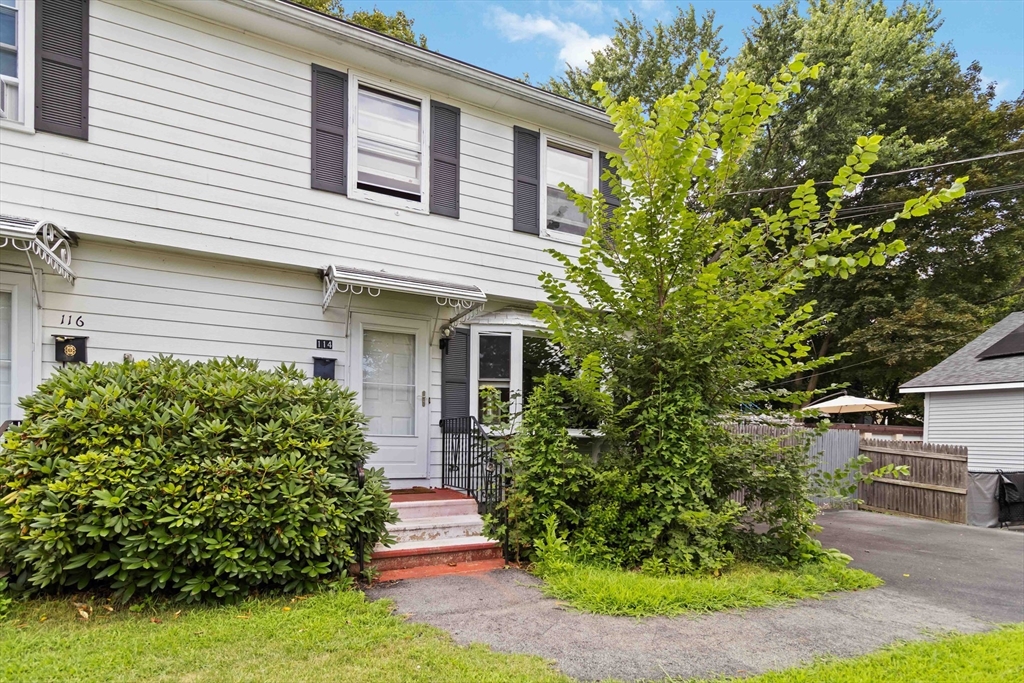 114 Henshaw St
