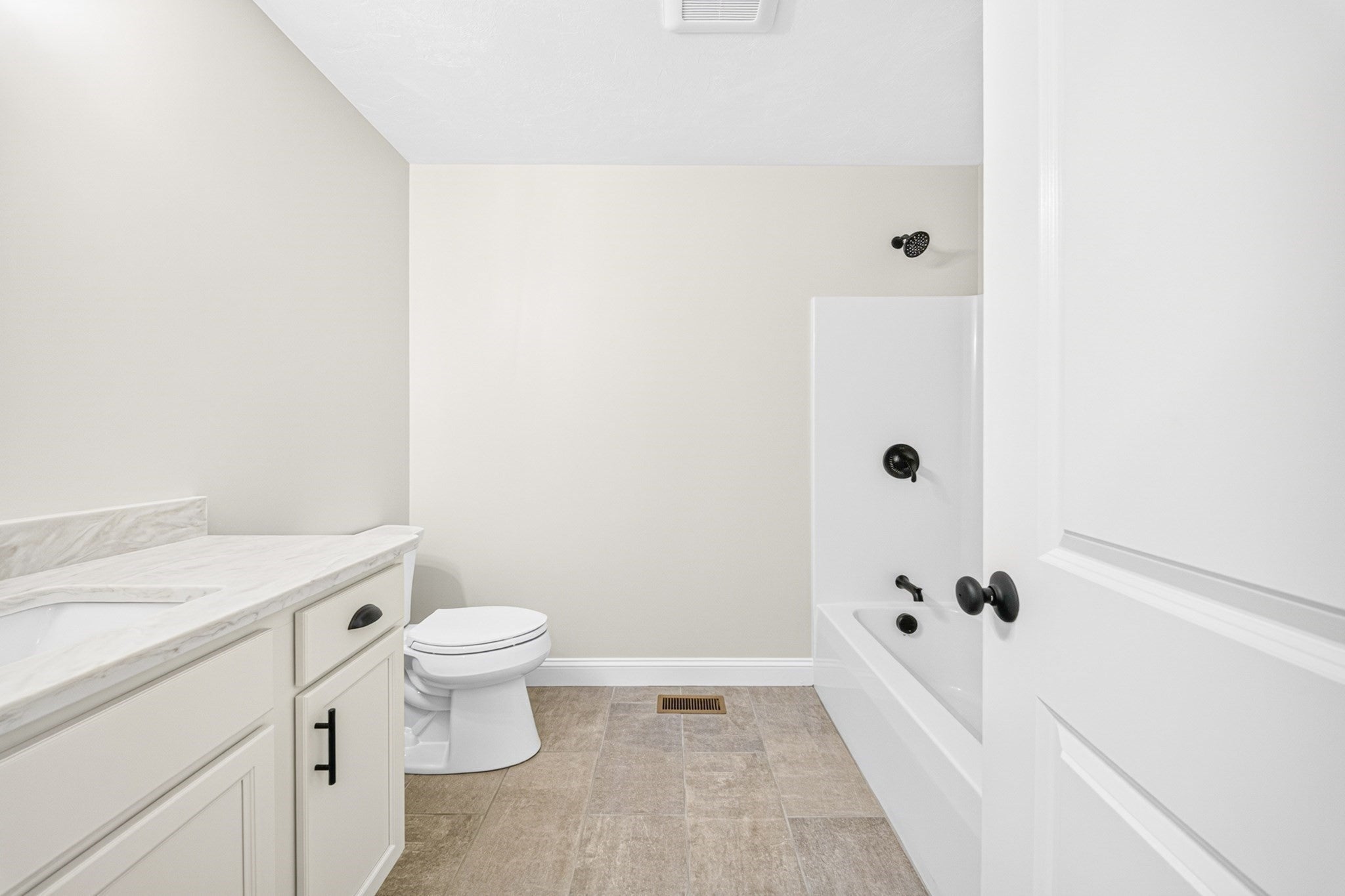 6-6AA Mchugh Ave, Billerica, MA, 6-6AA Mchugh Ave, Billerica, MA Photo #14