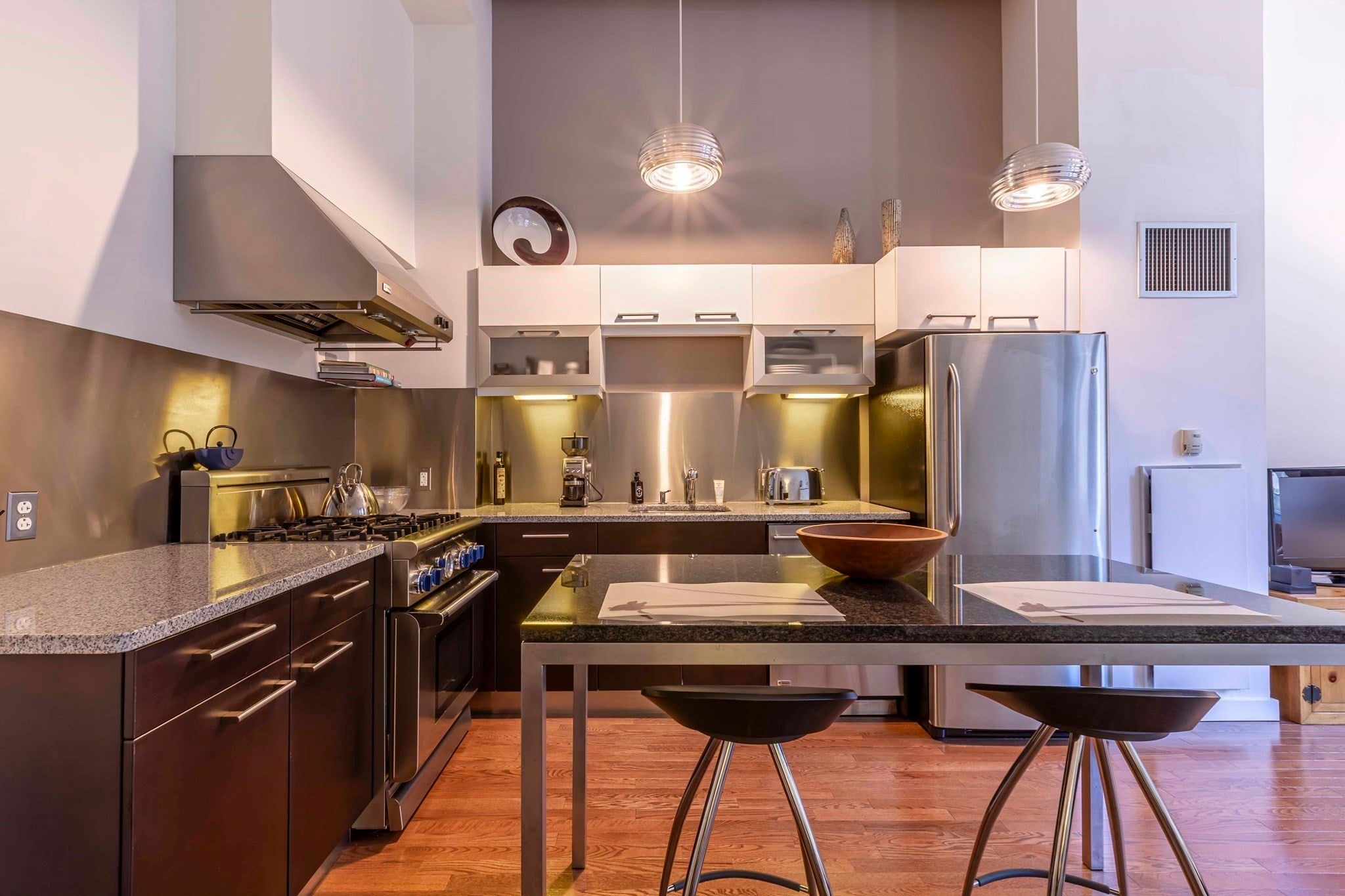 88 Kingston St 2D